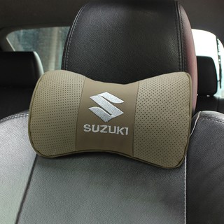 2pcs emblema de coche insignia de cuero reposacabezas para Suzuki SX4 Alto Alivio Jimny Auto asiento cuello almohada Interior Protector de cuello decoración (8)