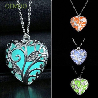 OEMOO Mujeres Collar Joyas Luminoso Hollow Heart Pendant Diamantes de imitacion Brillan en la oscuridad De Aleacion Moda Hada magica Medallón/Multicolor